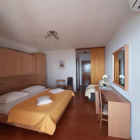 Fenix Vendégház 3*
